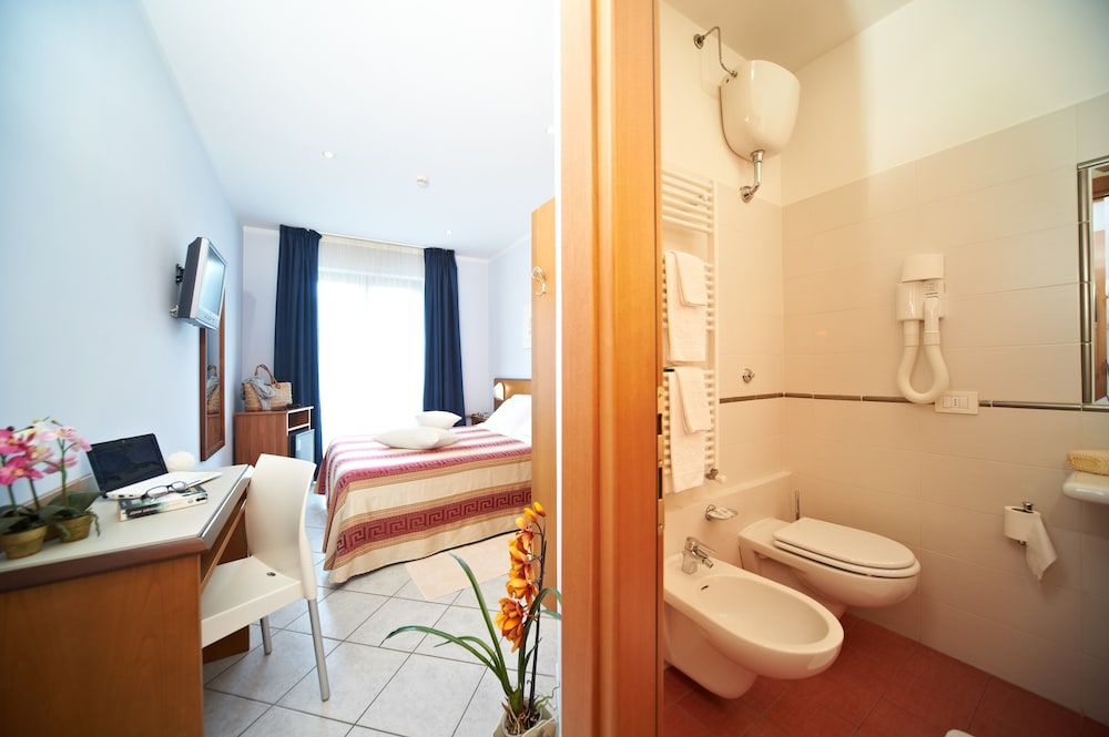 Hotel Sirio 41/44