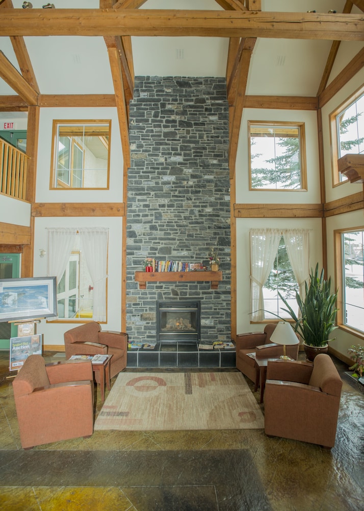 Lakeview Inn & Suites 40/60