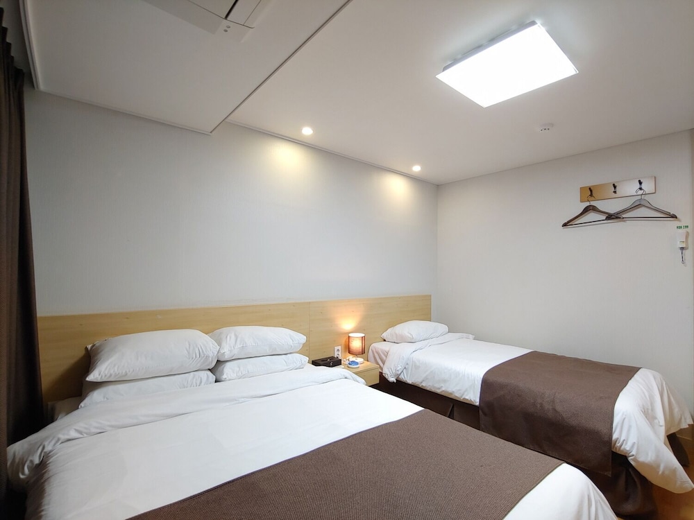 Hotel Lavender Jeju 10/22