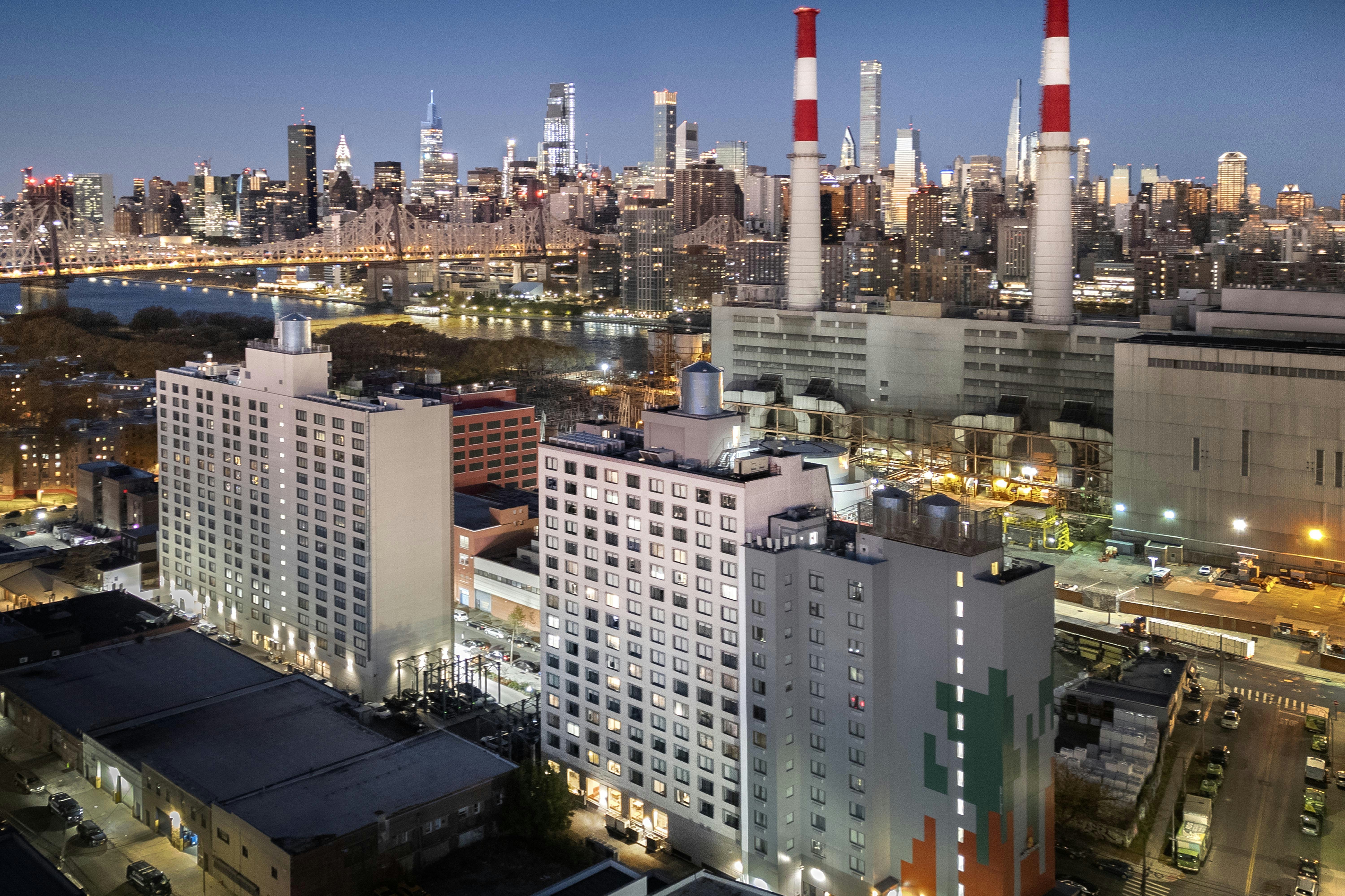 DoubleTree by Hilton Long Island City New York 3/27
