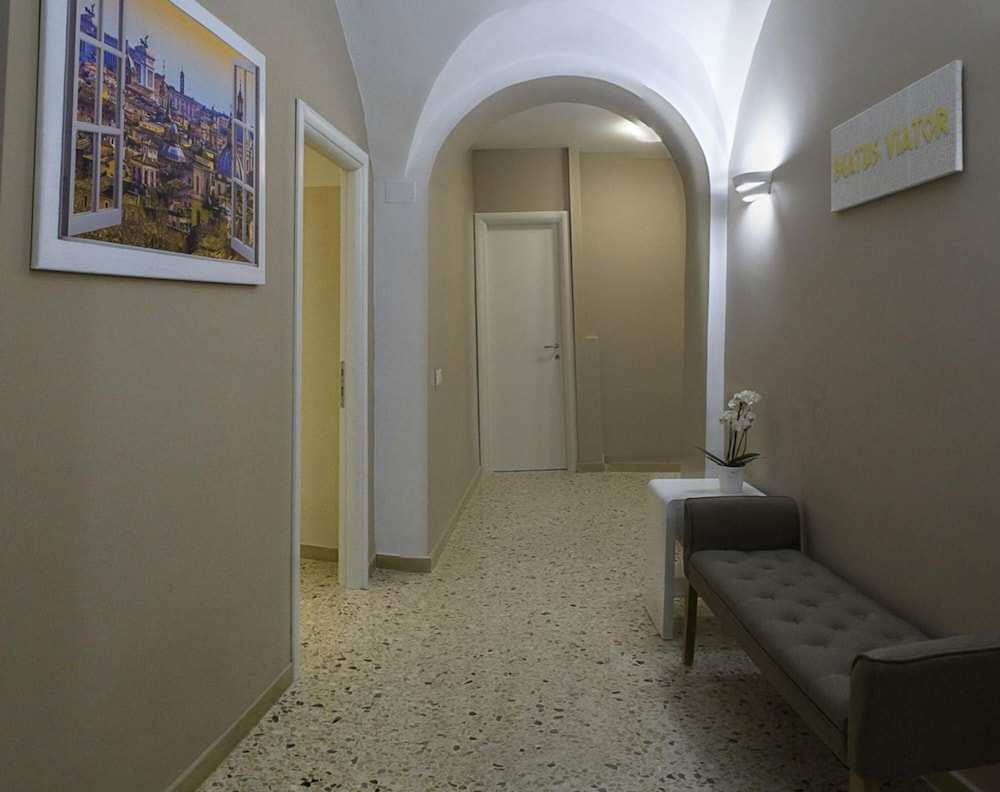 Beatus Viator Guest House 40/40