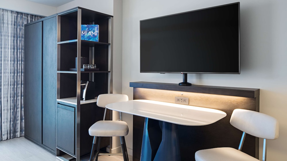 Hyatt Centric Brickell Miami 35/50