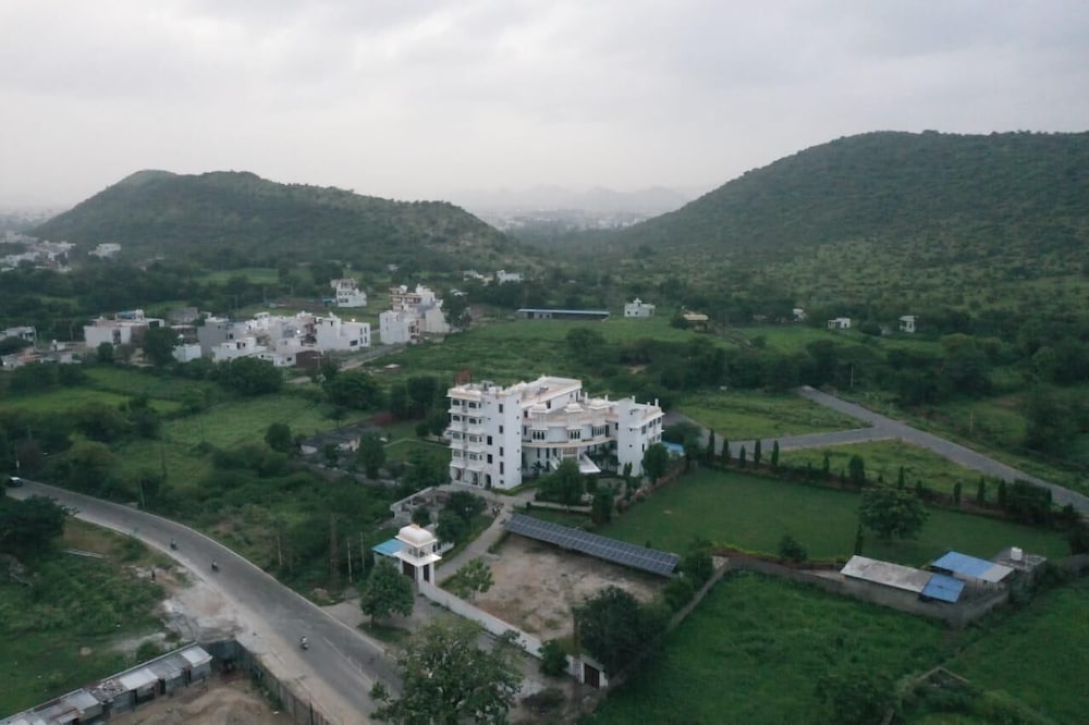Dreams Resort Udaipur 35/44
