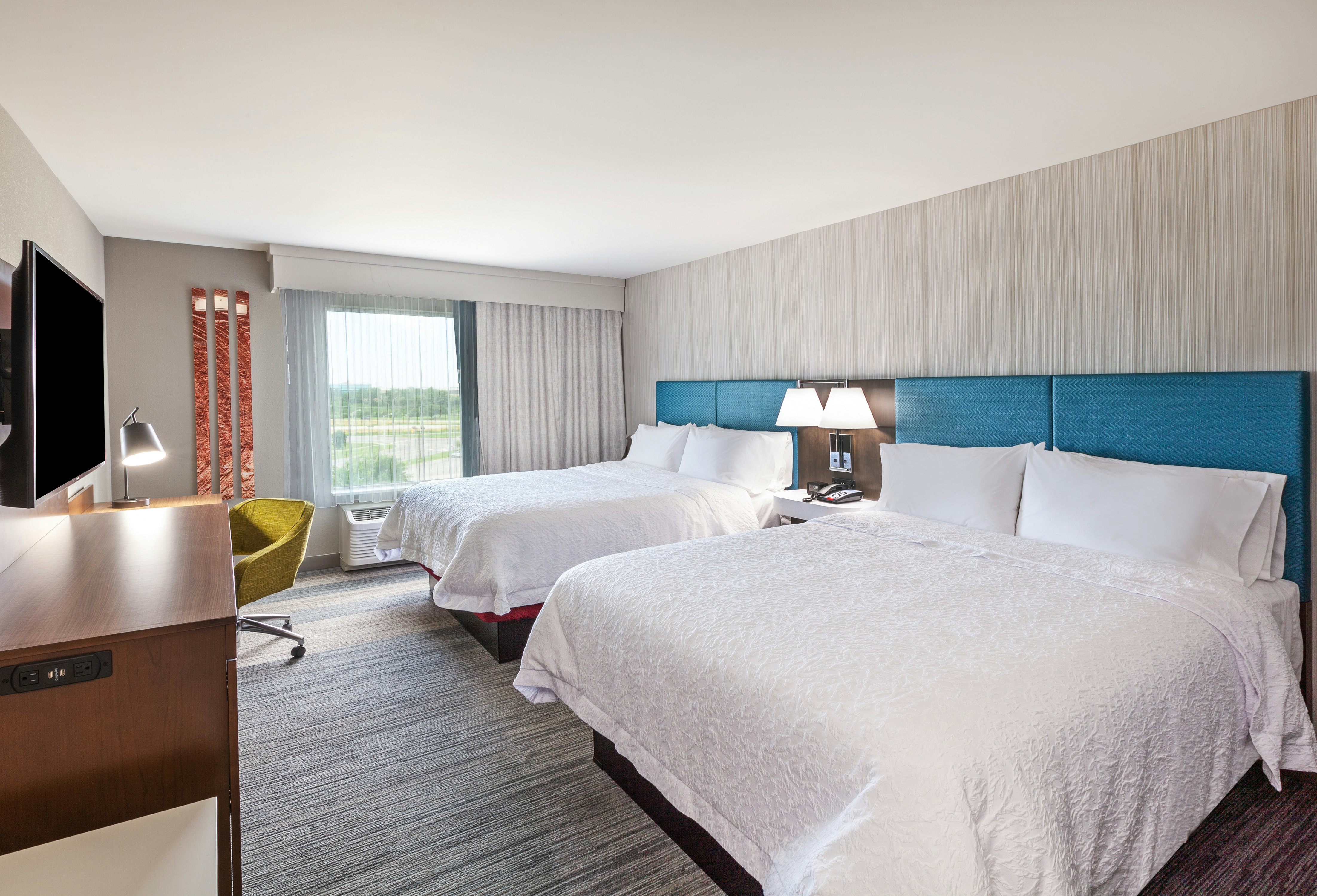 غرفة بسريرين كوين، Hampton Inn Gardner Conference Center 3/4
