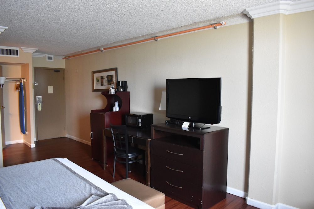JACK LONDON INN 38/53