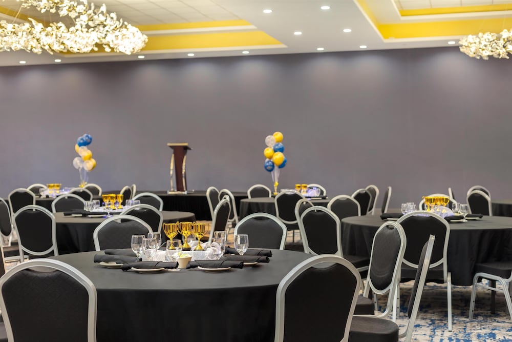 Hilton Garden Inn Hutchinson 45/47