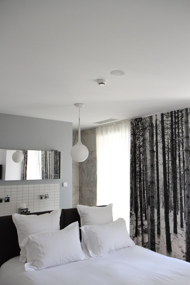 Hotel Quatorze 16/59