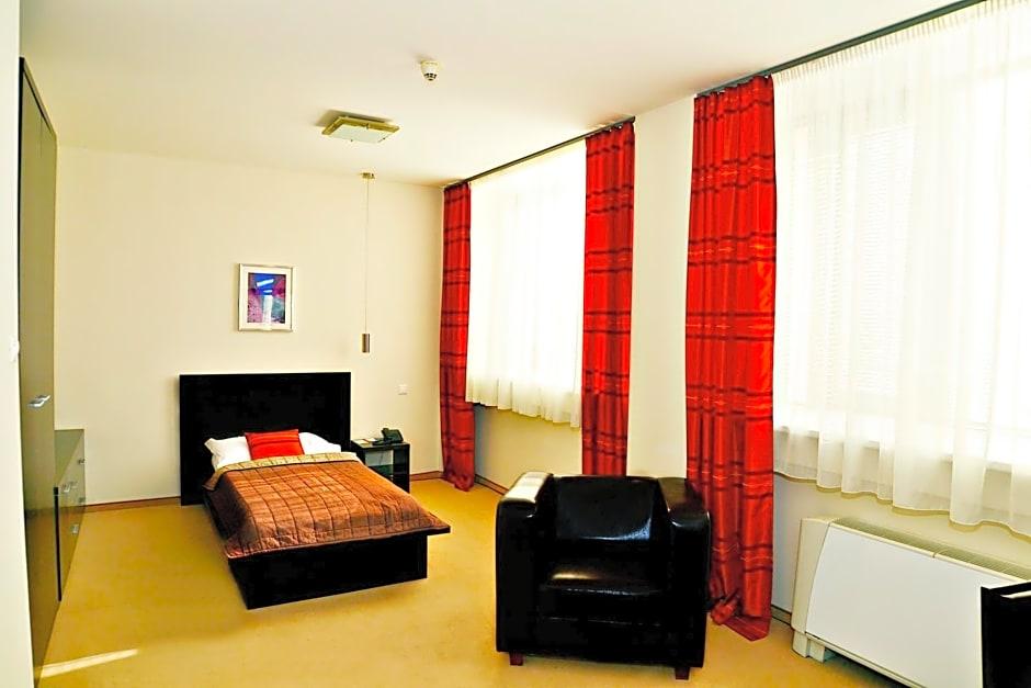 Aston Business Hotel 31/55