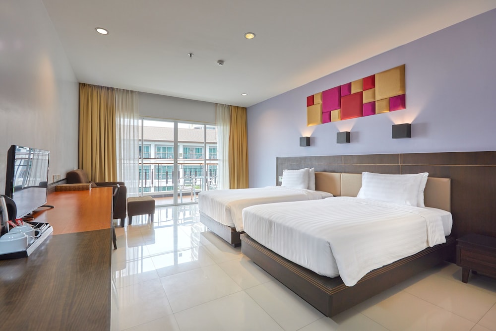 Welcome World Beachfront Resort 13/47