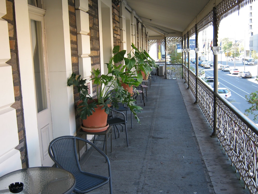 Hotel Metropolitan 28/29