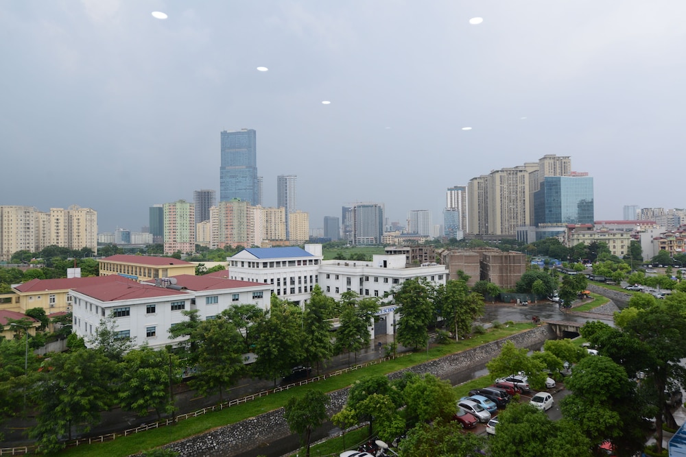 Blue Hanoi Inn City Hotel 46/50