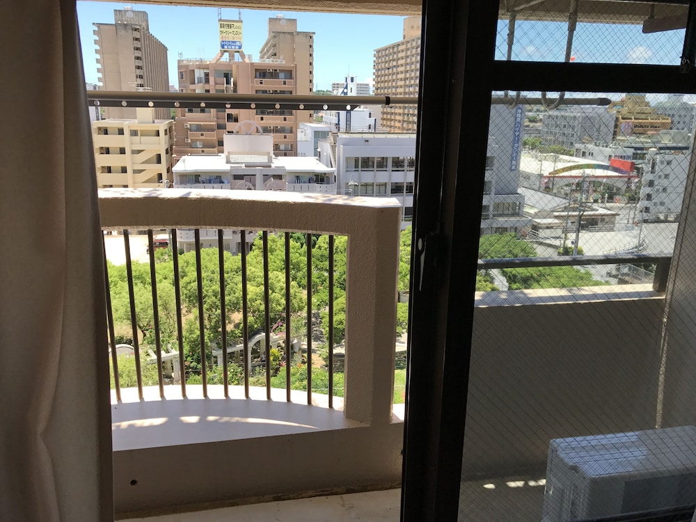 Weekly Harborview Mansion Main Building 51/69