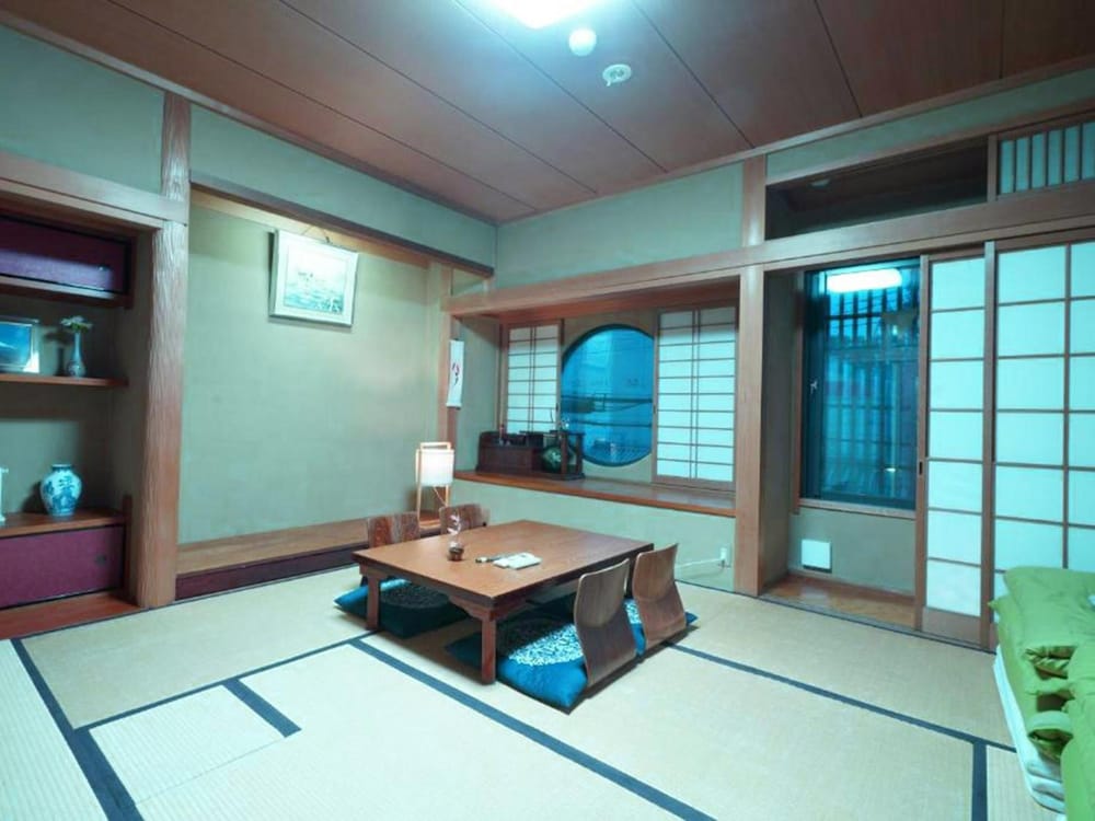 Guest House WA - Hostel 44/62