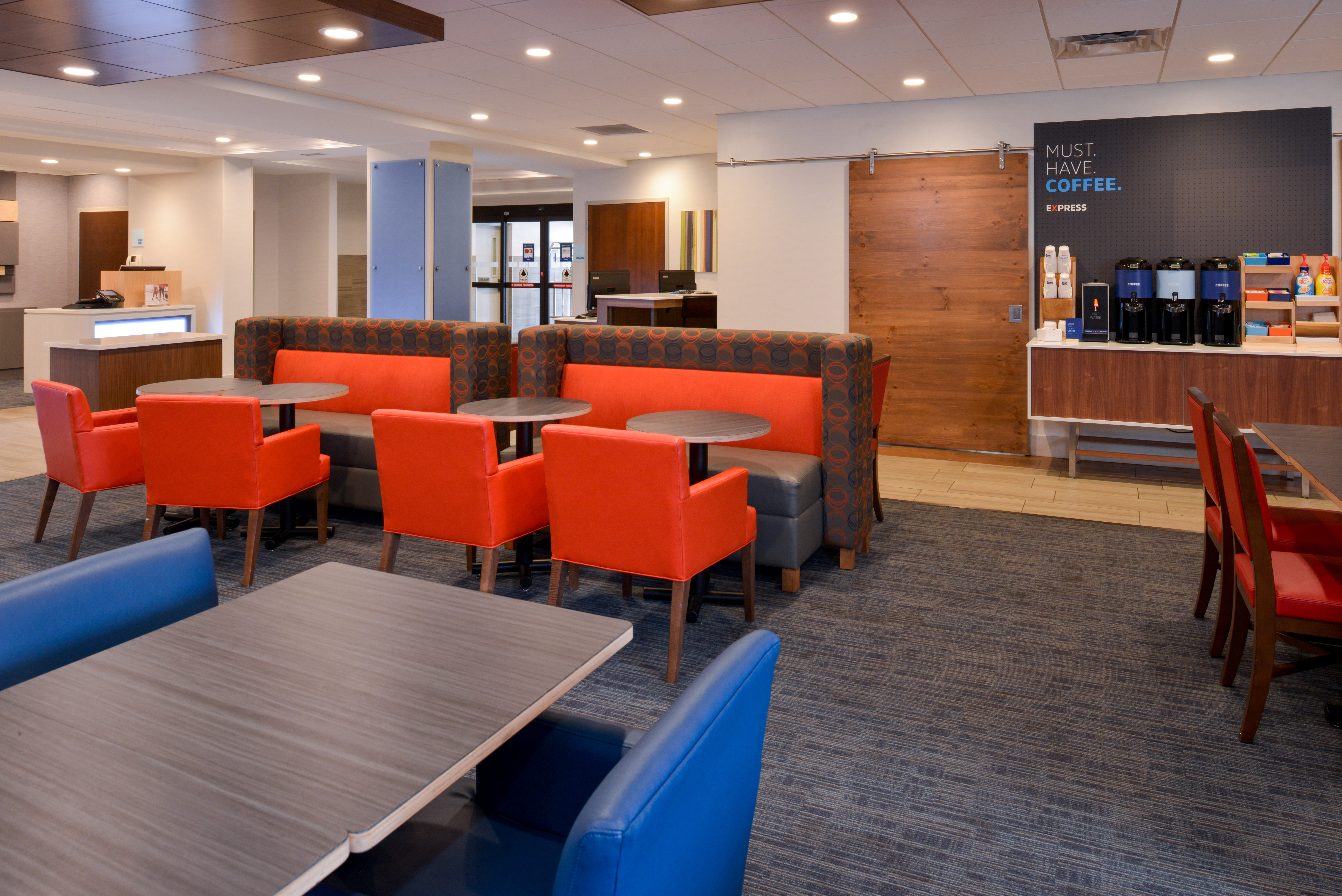 Holiday Inn Express Hotel and Suites Indianapolis Downtown Convention Center Area 39/48