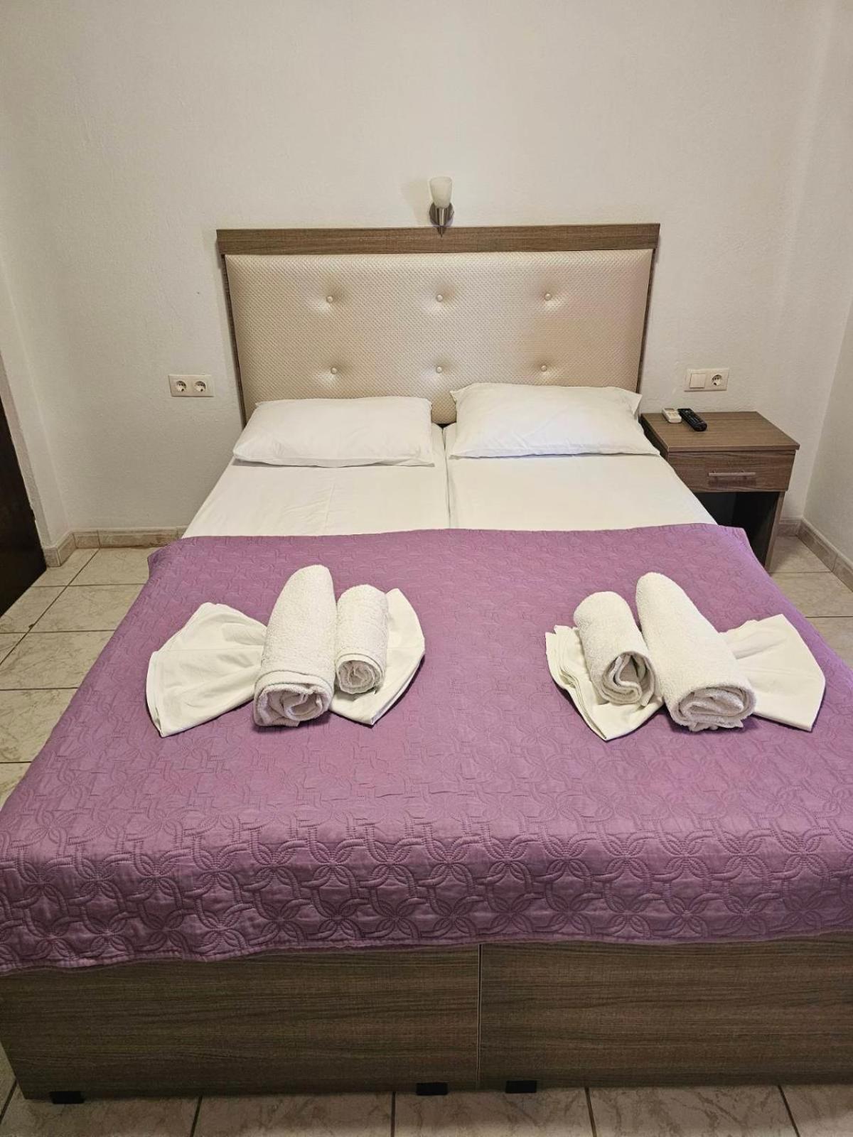Christina Hotel 40/50