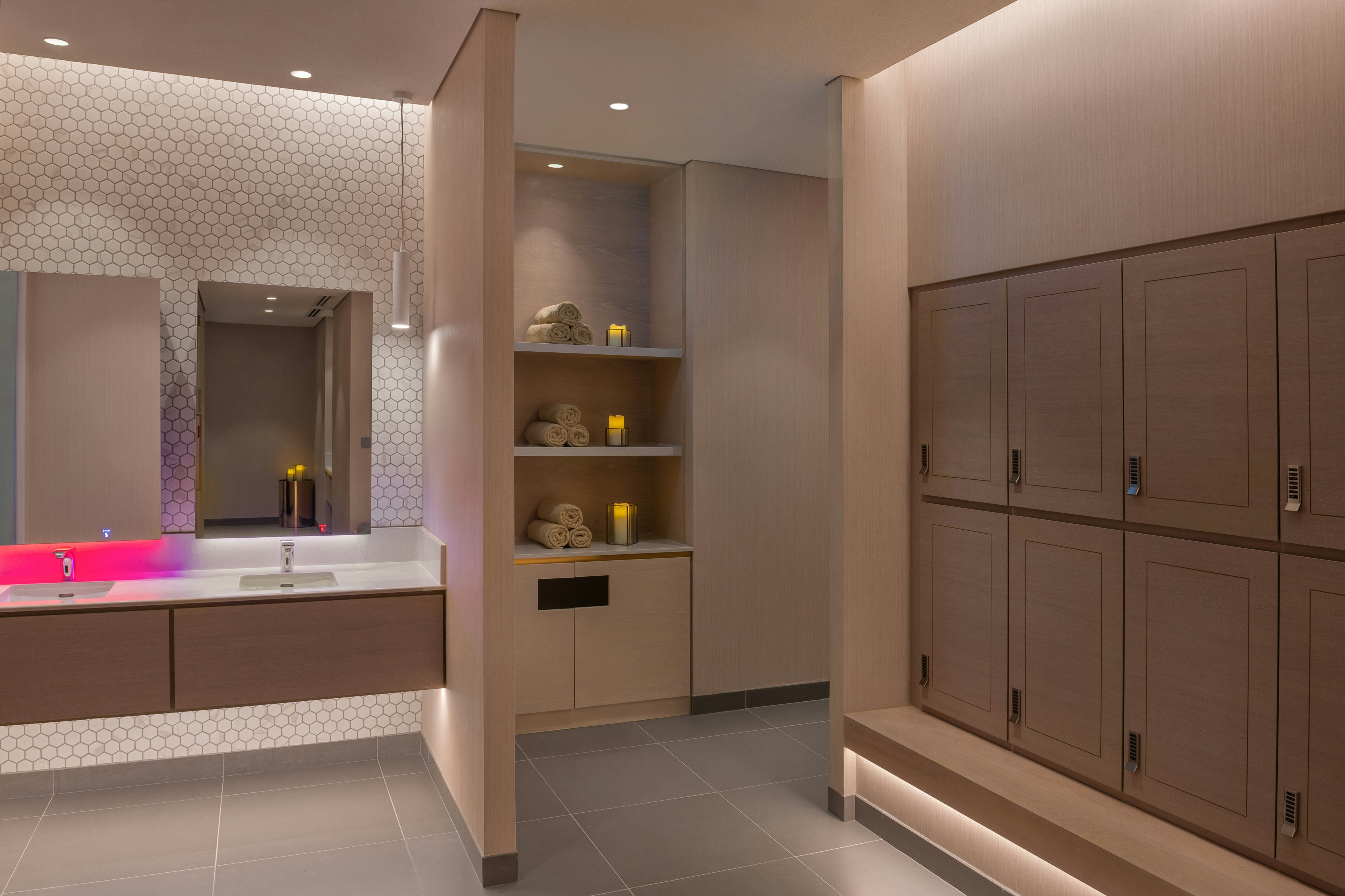 The WB Abu Dhabi, Curio Collection by Hilton 19/50