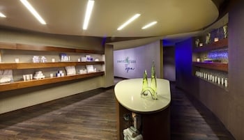 Akwesasne Mohawk Casino Resort 23/36