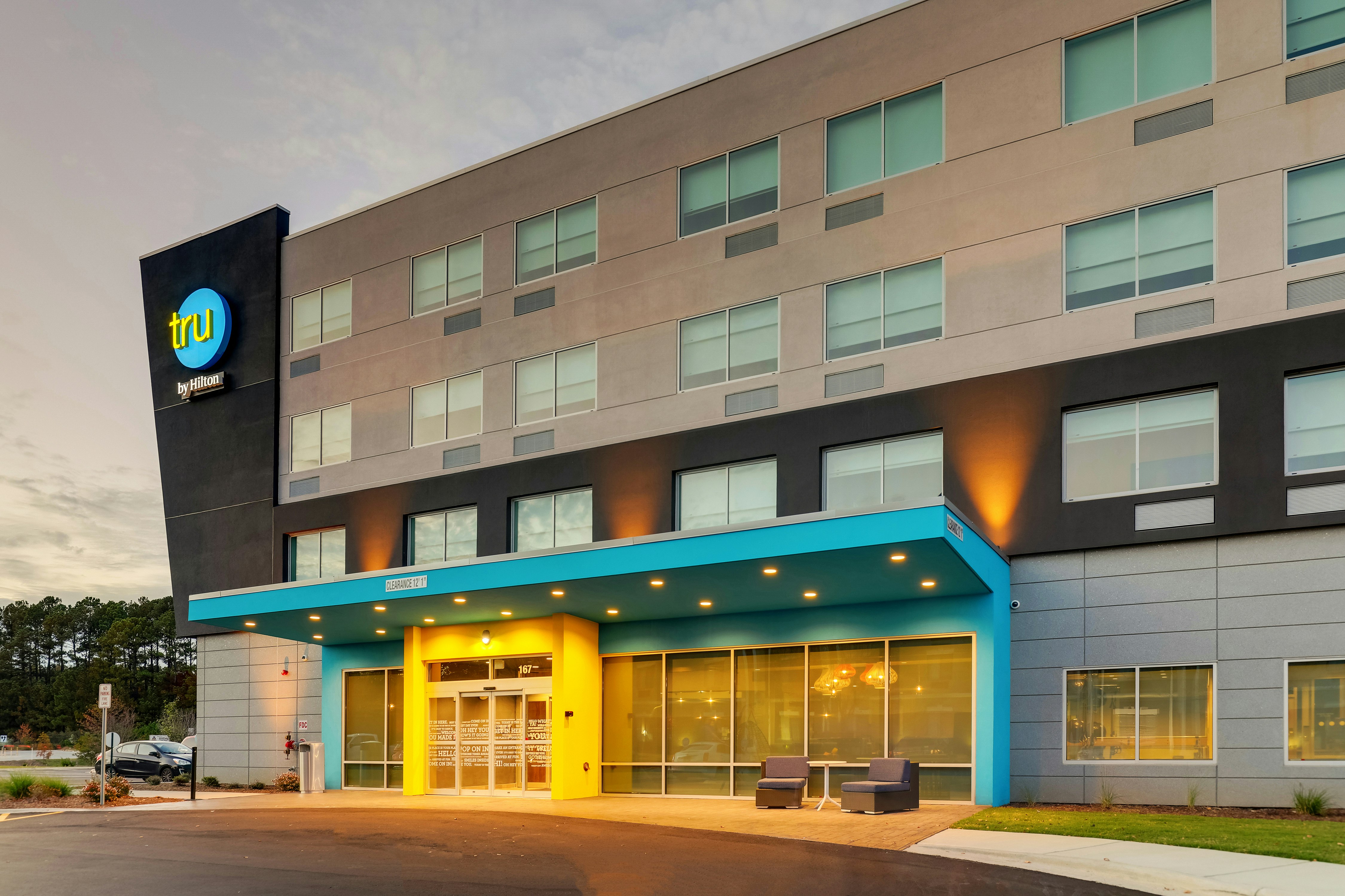 Tru by Hilton Smithfield I-95 2/48