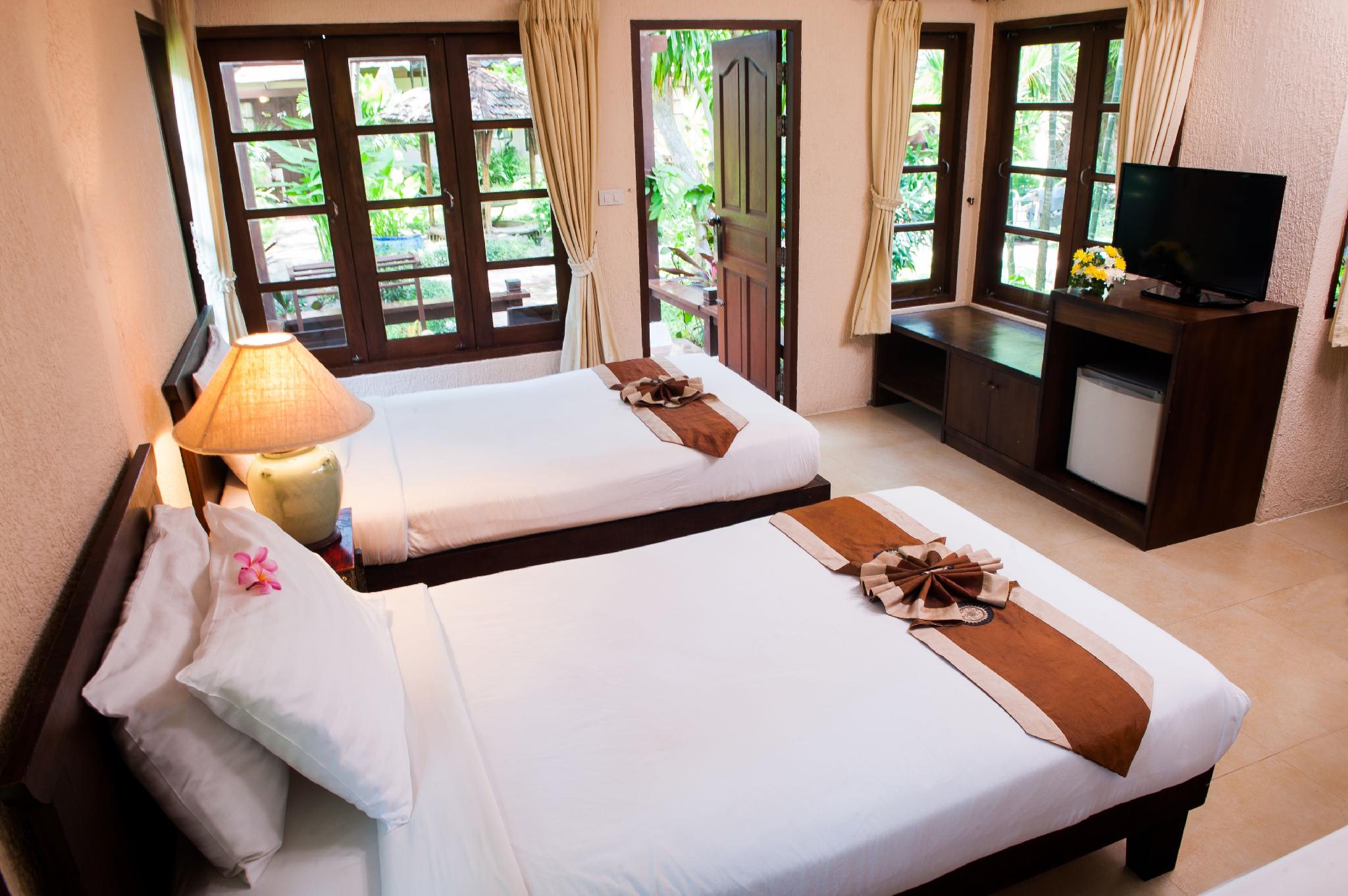 Deluxe, Cottage, King Bed, Garden View