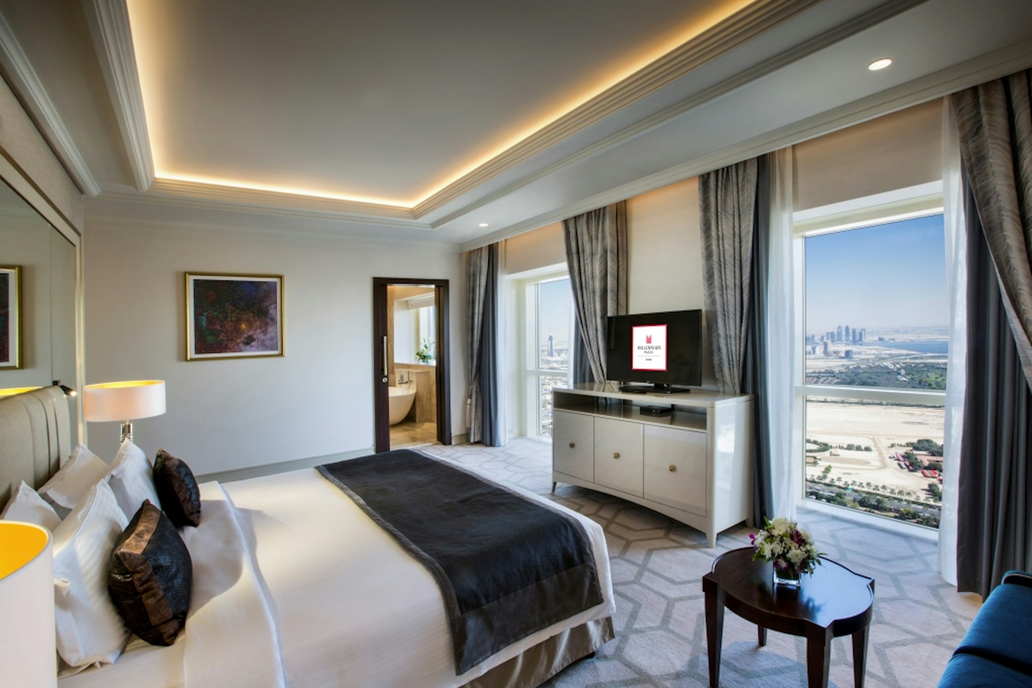 The Tower Plaza Hotel Dubai 9/84