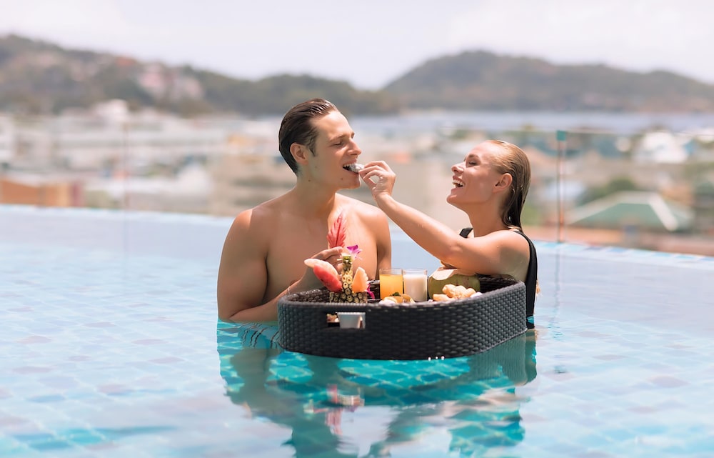 The Marina Phuket Hotel 48/54