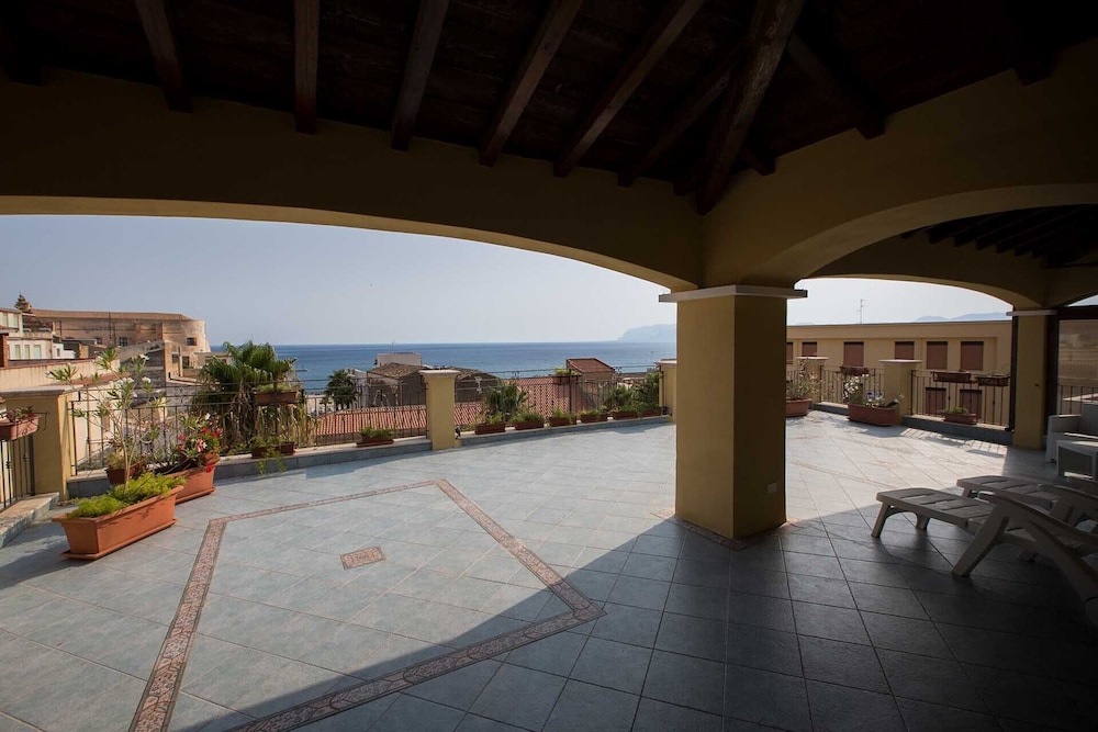 Hotel La Piazzetta 40/50