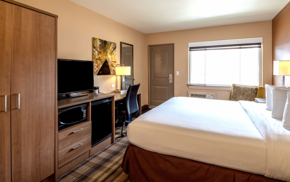 غرفة بسرير كينج لذوي الإعاقة، Boulder University Inn 2/4