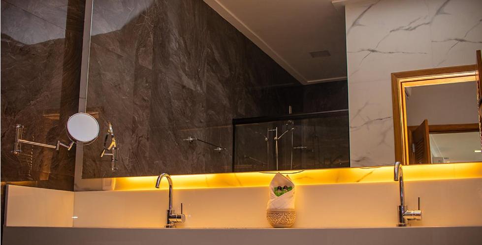 Hotel Prive do Atalaia 50/50