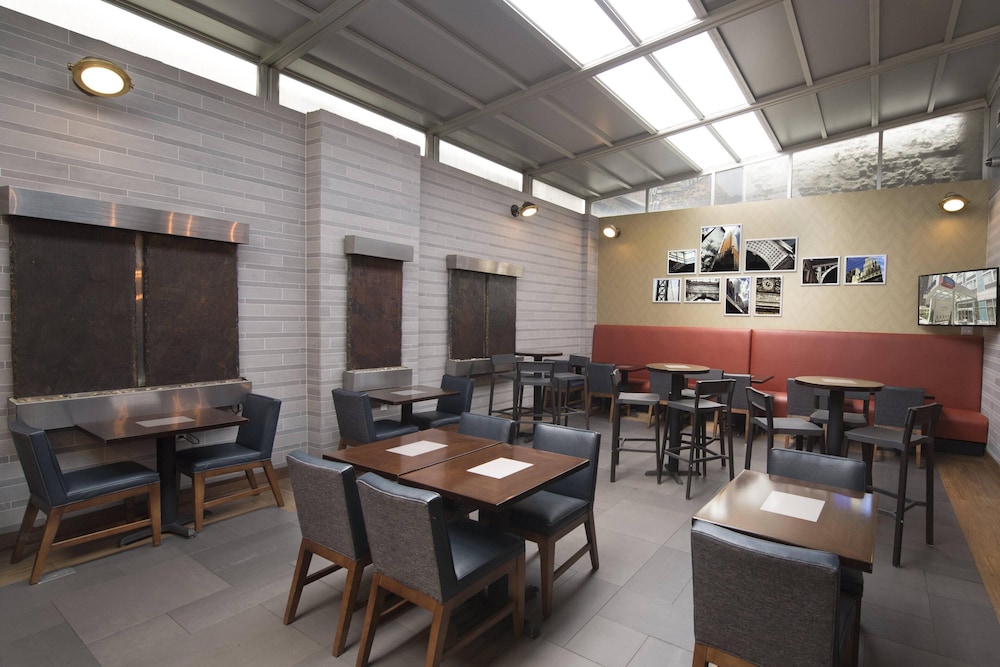 Fairfield by Marriott Inn & Suites New York Manhattan/Fifth Avenue 21/24