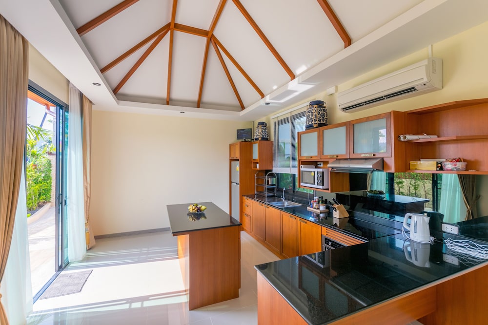 Rawai Vip Villas Kids Park And Spa 66/87