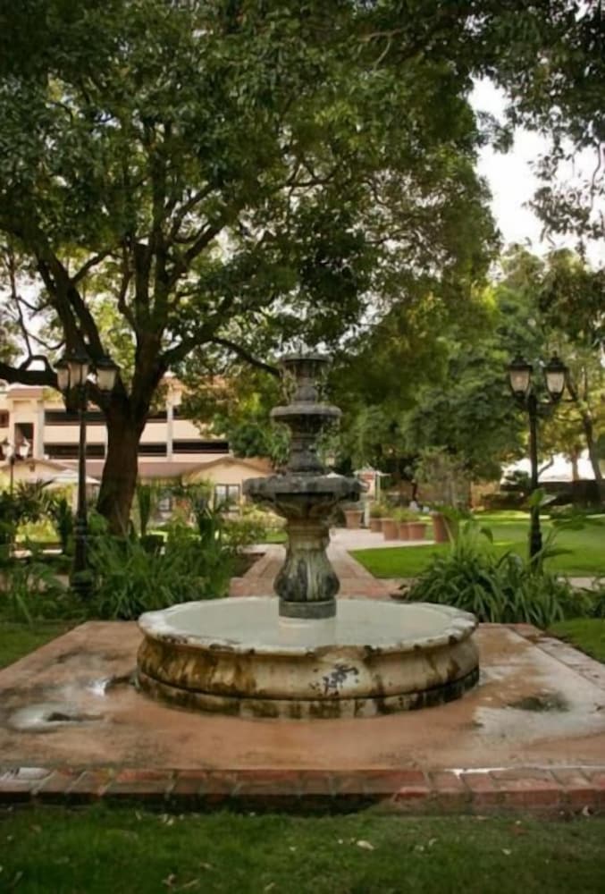 HISTORIC SANTA MARIA INN 62/67