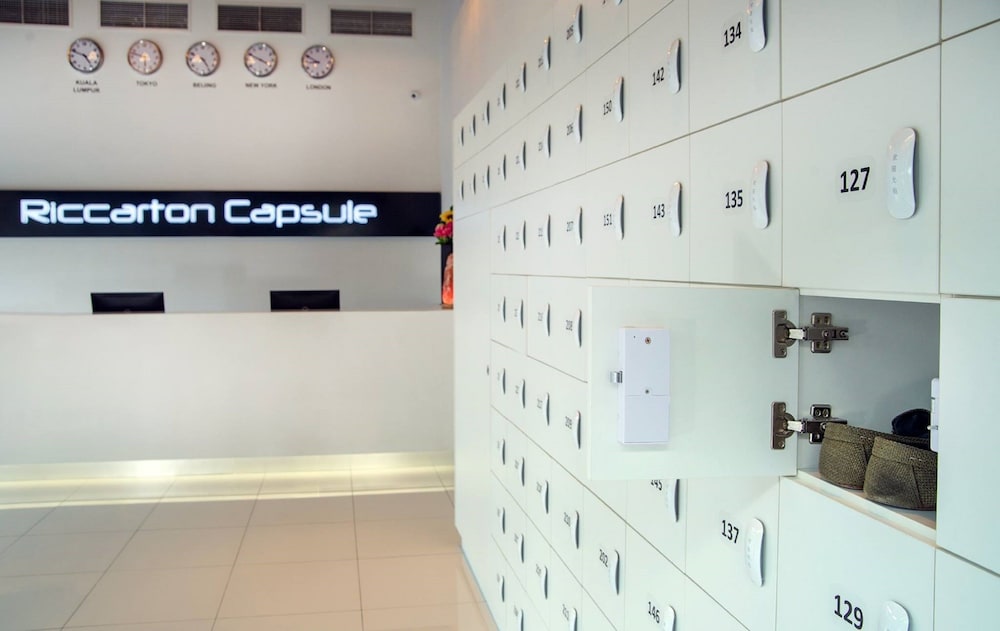 Riccarton Capsule Hotel 4/26