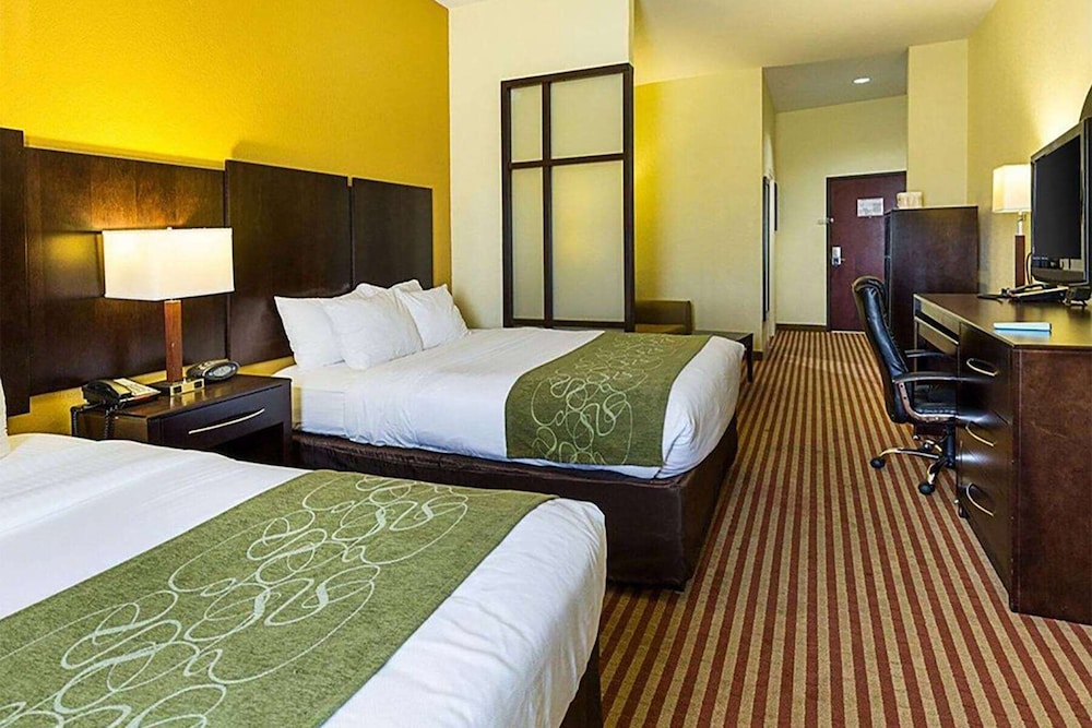 Days Inn and Suites by Wyndham Houston / West Energy Corridor 14/36