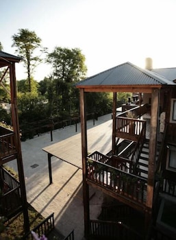 BlackStone Apart Boutique Hotel 41/45