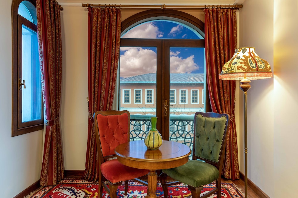 Sultanhan Hotel 47/71