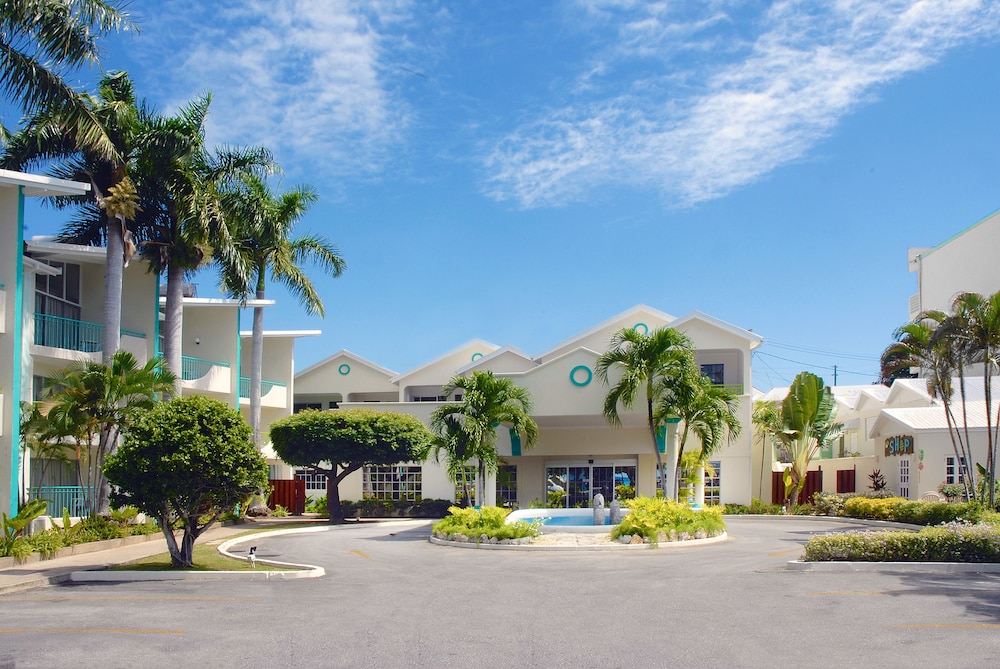 Blue Horizon Hotel 55/65