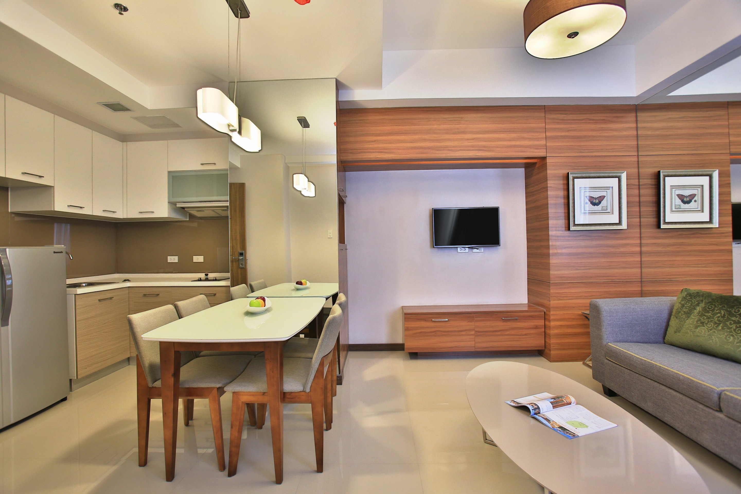 Valero Grand Suite By Swiss-Belhotel Makati 25/36