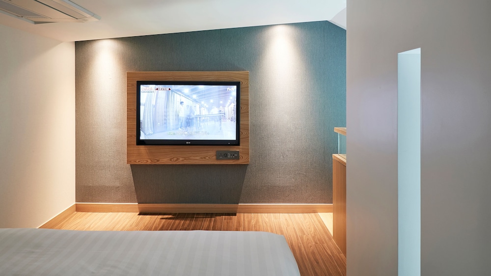 The Suites Hotel Jeju 39/73