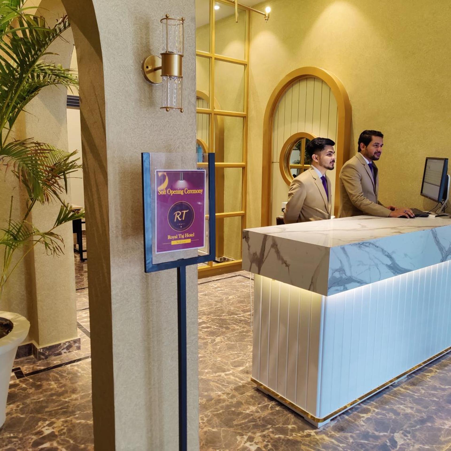 RT Grace Royal Taj Hotel Sukkur 6/58