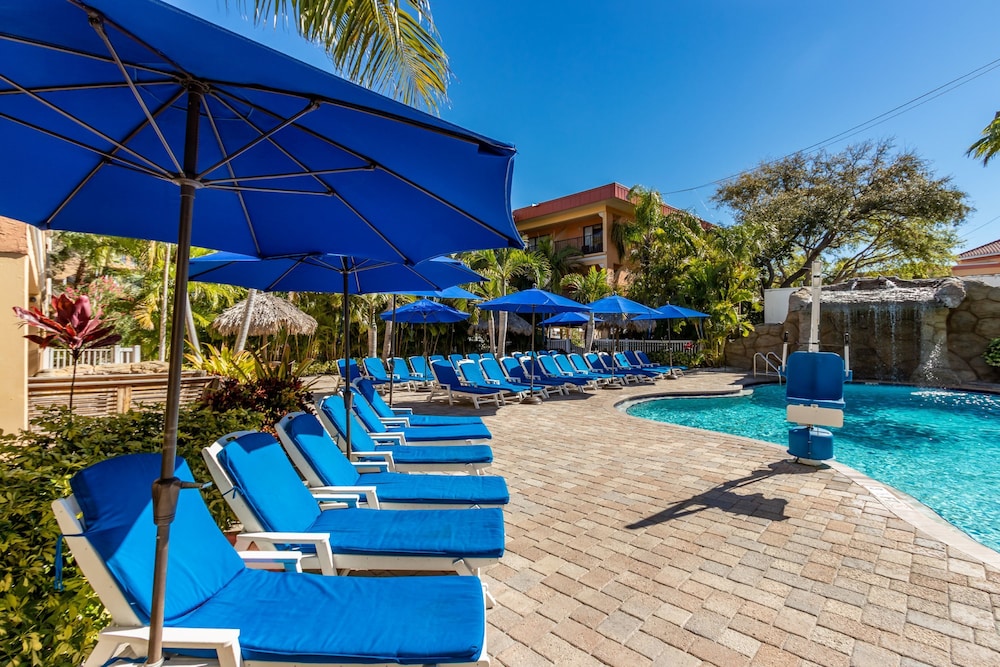 Coconut Cove Suites 28/38