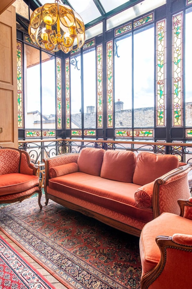 Hotel Belle Epoque 30/46