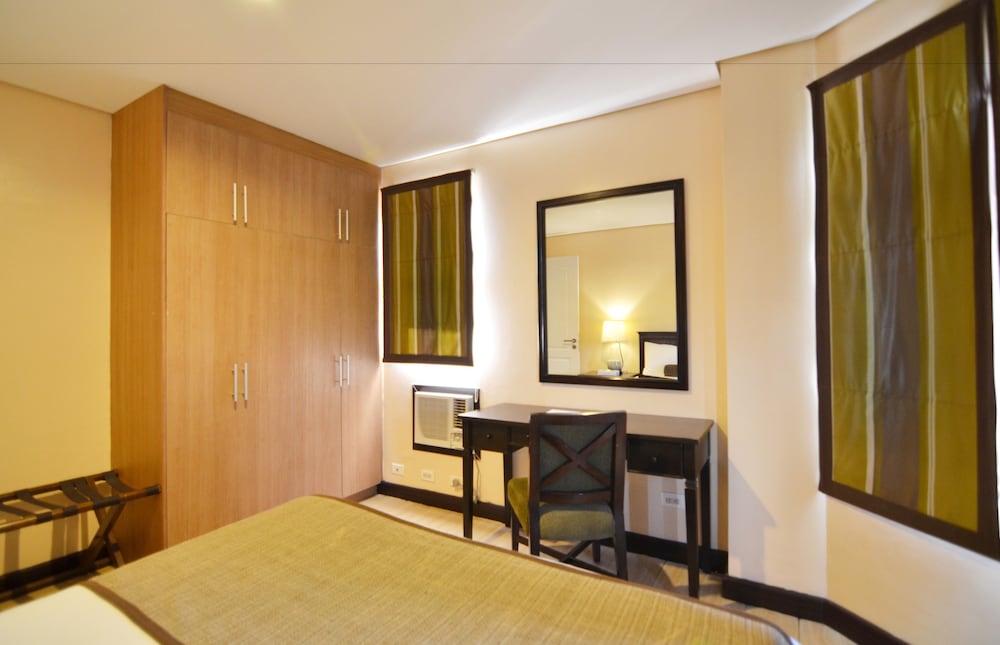 Crosswinds Resort Suites 33/50
