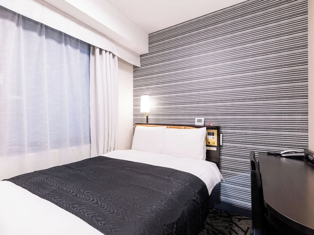 Apa Hotel Shintomicho-Ekimae 16/60