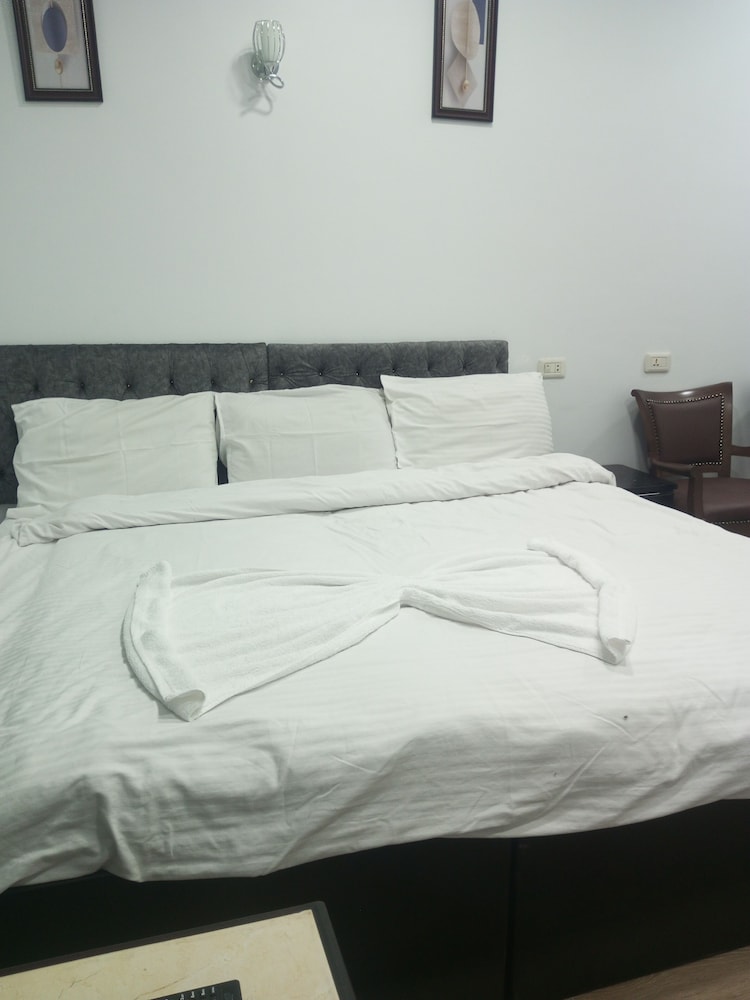 New Panorama Hotel 11/50