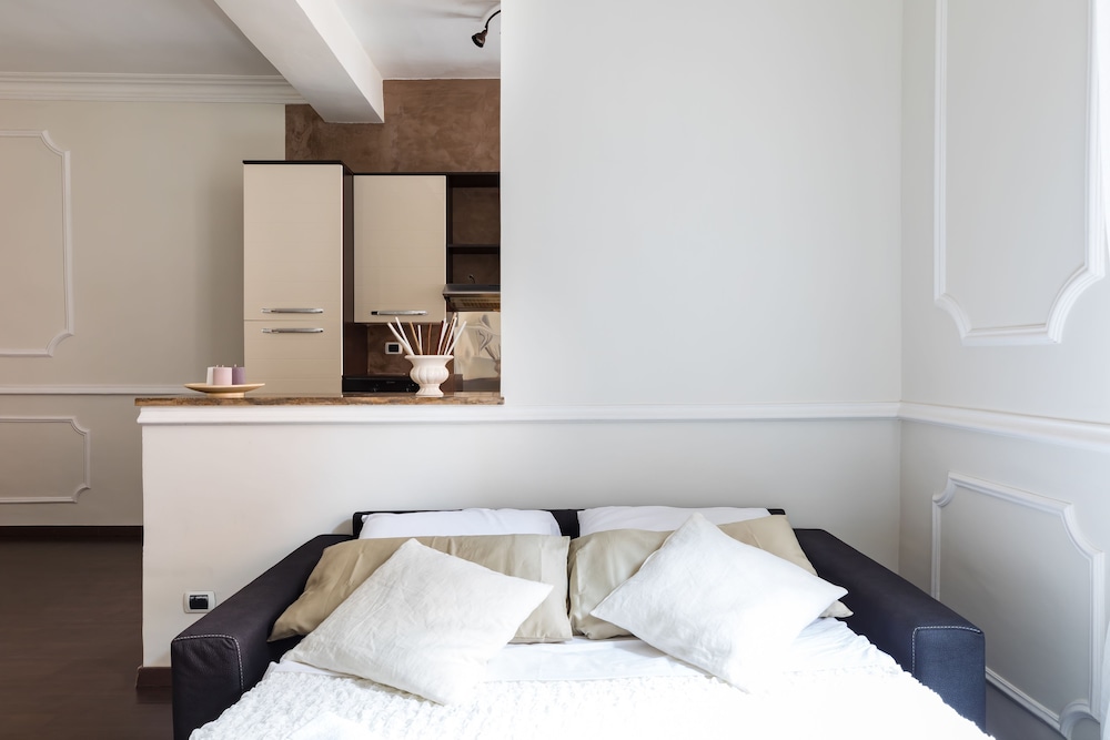 Royal, World, Apartment, Queen Bed, Sofa