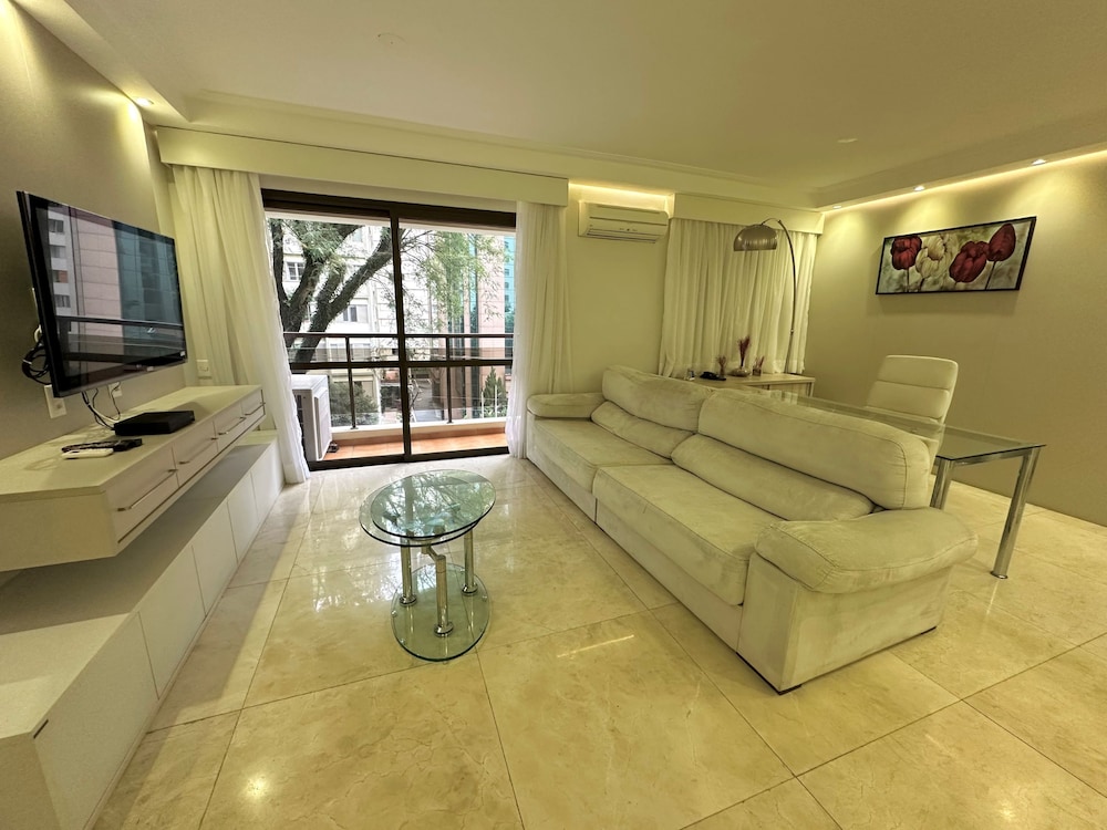 TRAVEL INN PARK AVENUE 36/50