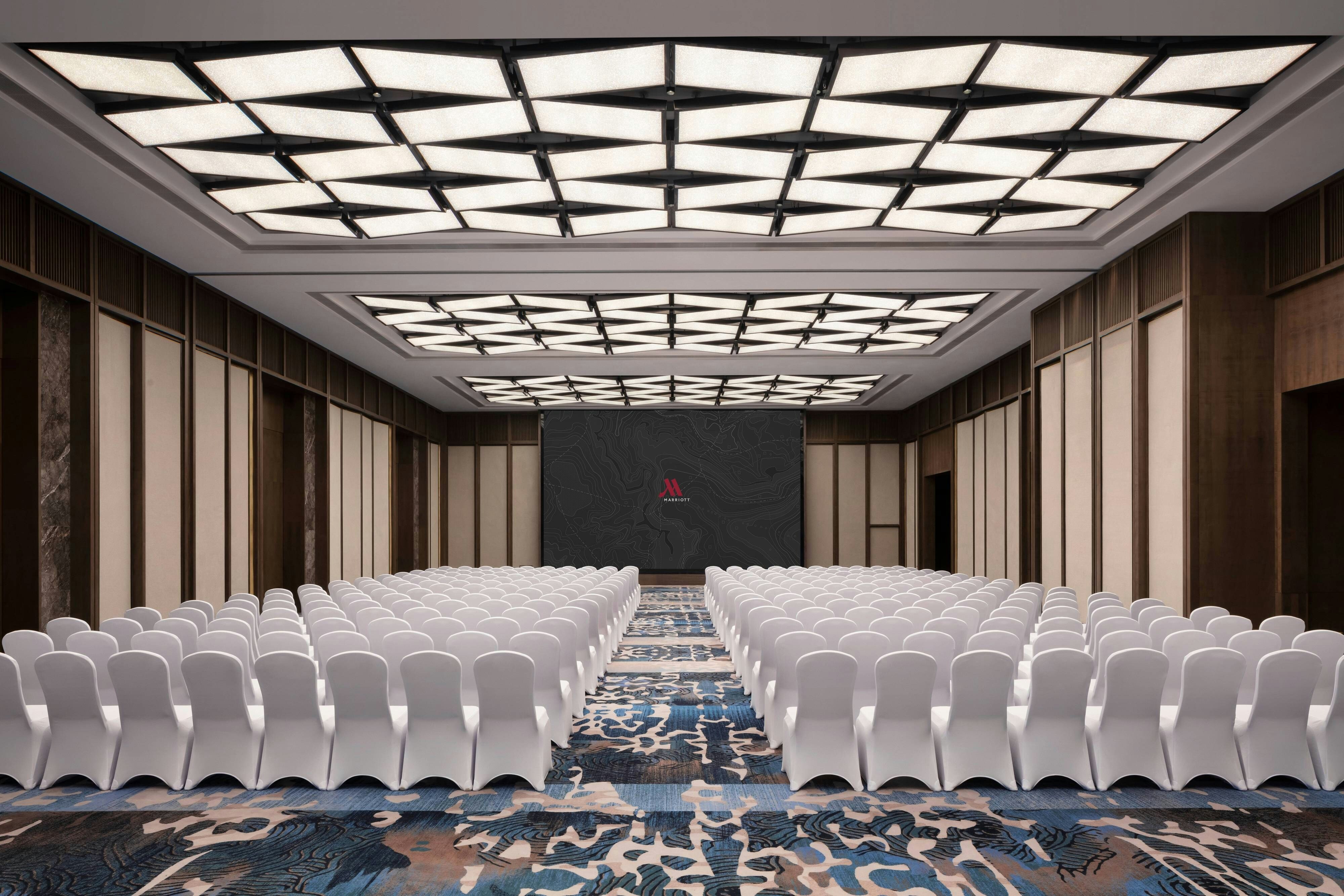 Xuzhou Marriott Hotel Lakeview 45/47