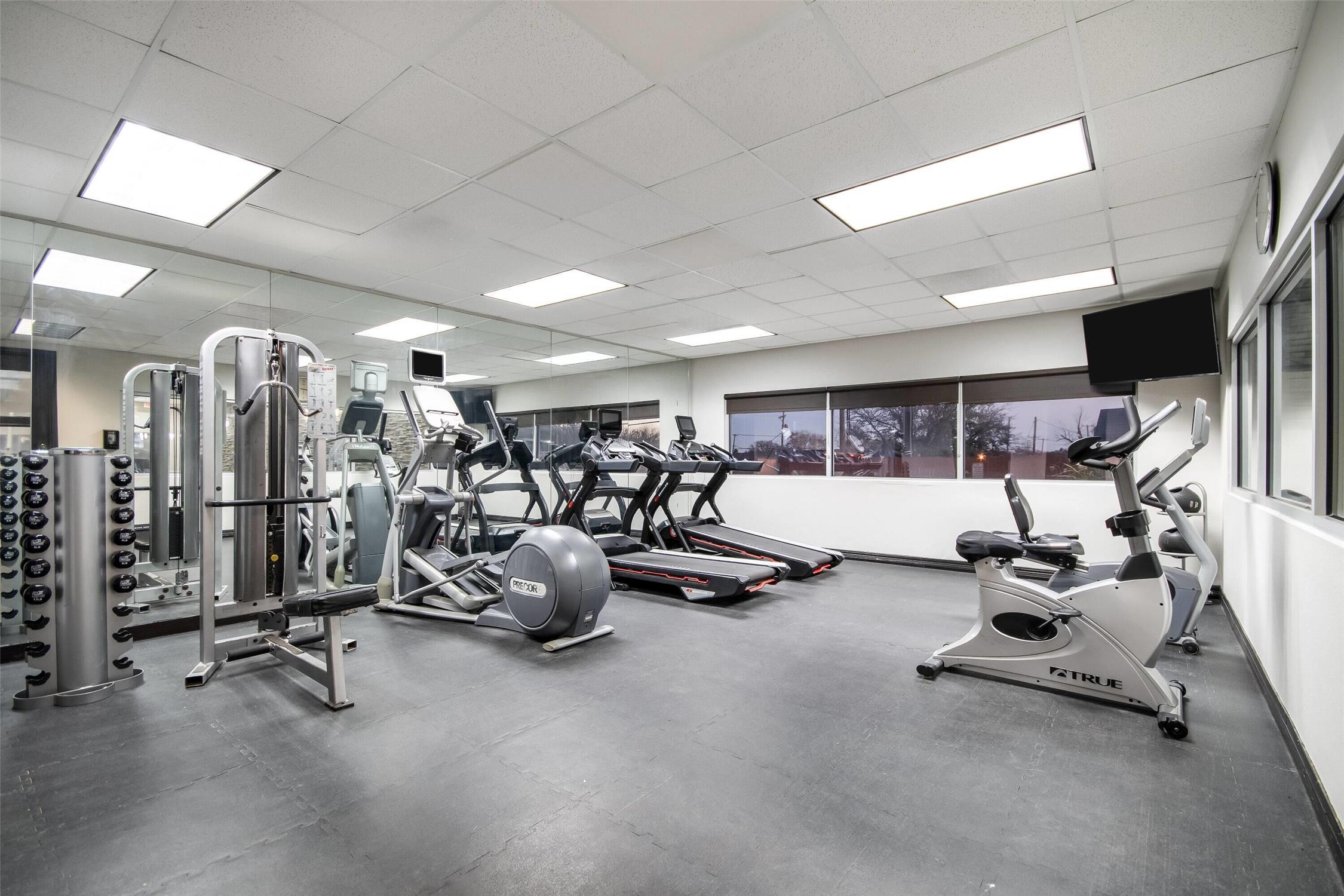 Hawthorn Suites by Wyndham Lubbock 49/92
