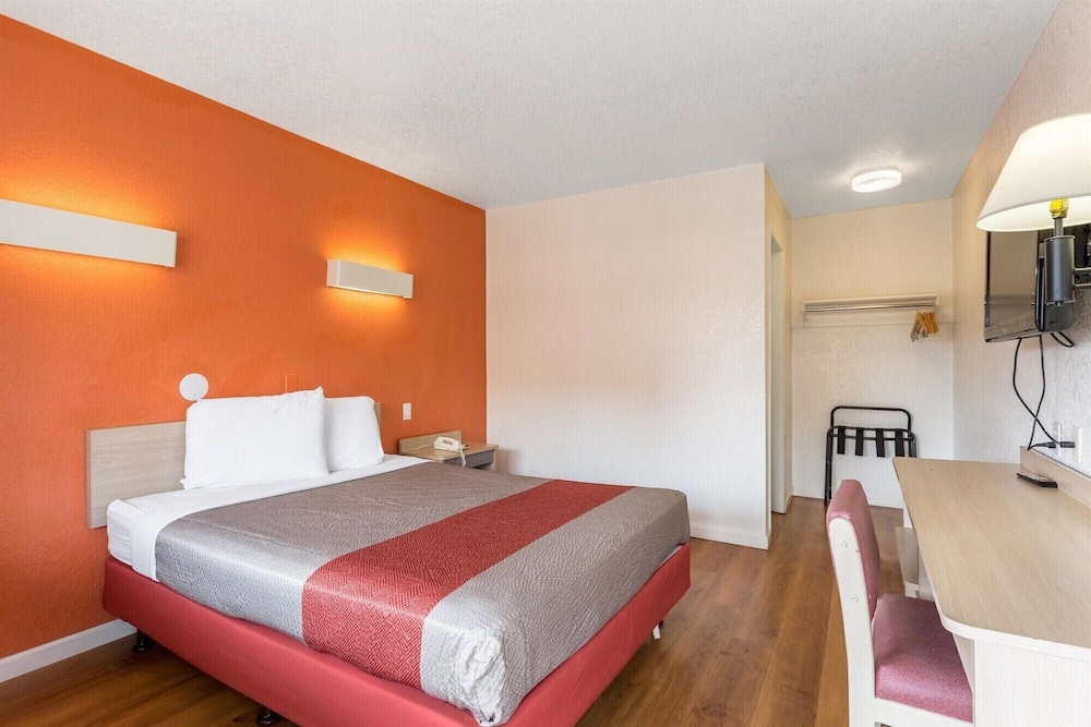 Motel6 Albuquerque, NM - Northeast 13/34