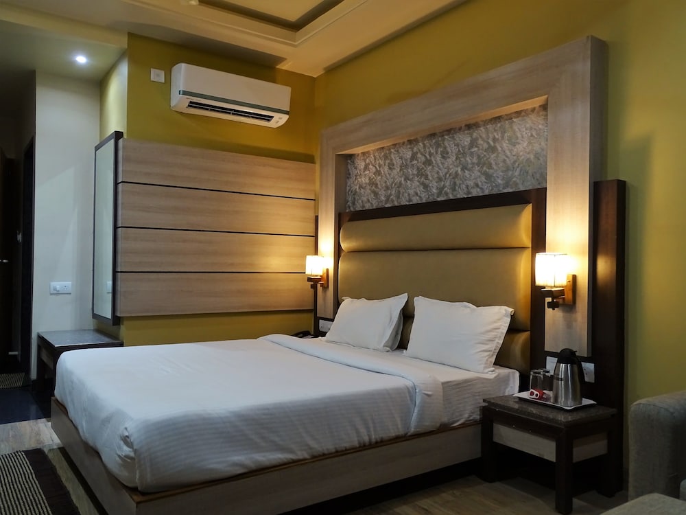 Hotel Continental Blue 24/44